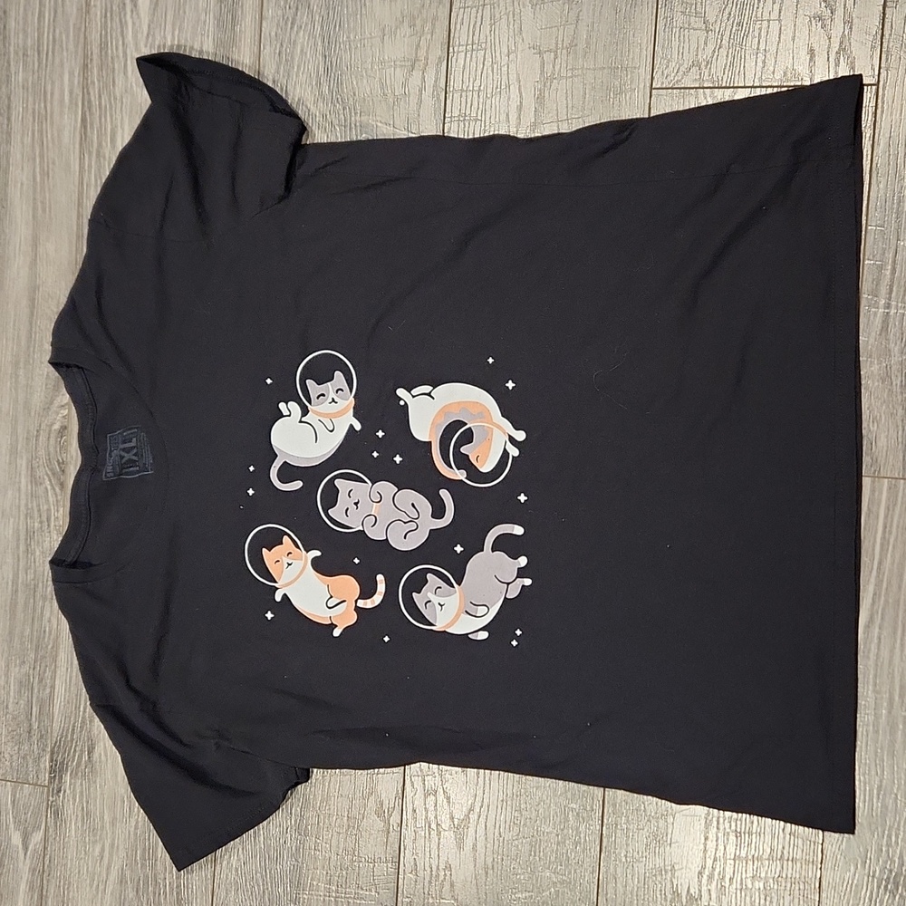 EUC Snorg Tees Cats 100% Cotton Women's sz XL Tshirt